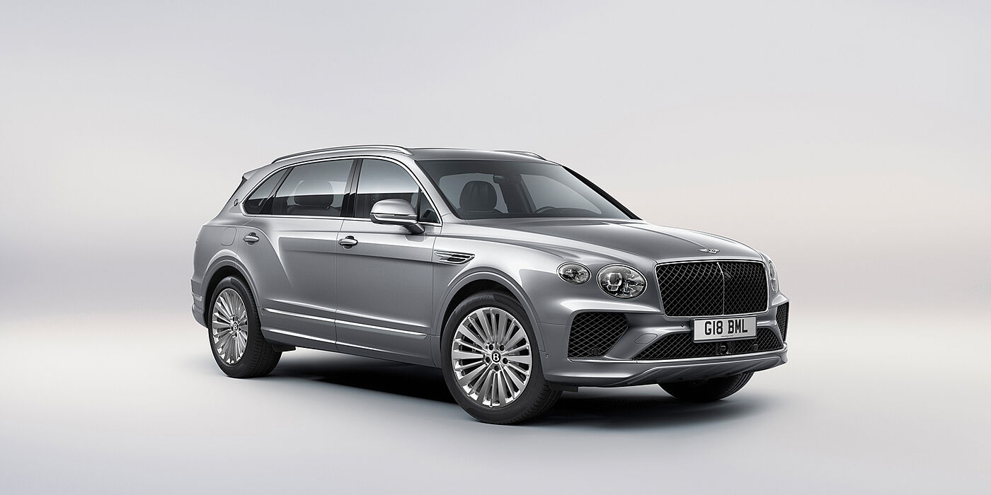 Bentley Perth Bentley Bentayga Extended Wheelbase luxury SUV front three quarter view in Moonbeam paint with 21 inch five spoke painted wheels